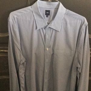 Long sleeve dress shirt